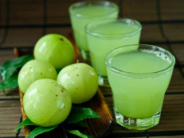 ఆమ్లాలో పోషకాలు