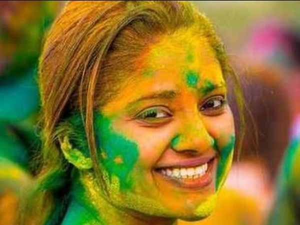 గ్రీన్ కలర్..