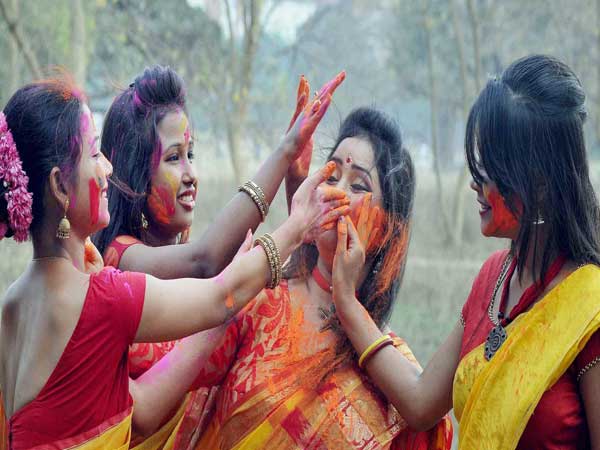 గాయాలపై నిఘా పెట్టండి..