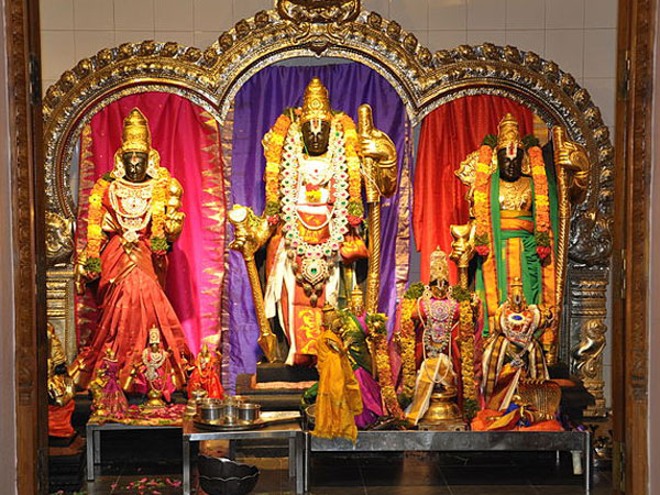 ఈ కుటీరంలోనే..