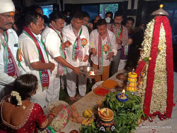 పోతురాజు..