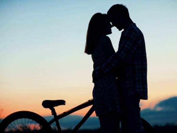 జర్నీ చేసేవారు..