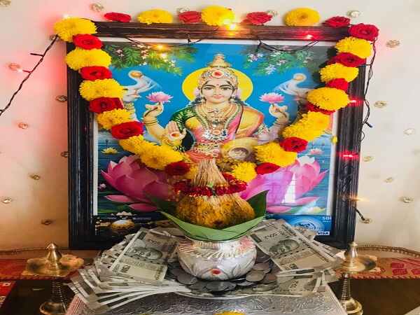 ముత్తైదువులు..