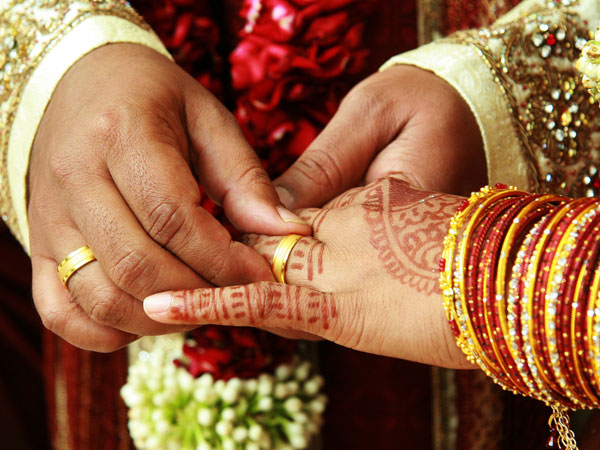 Female Zodiac Signs Who Are Lucky From Birth In Telugu
