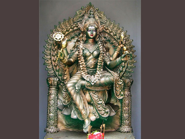 నవరాత్రి తొమ్మిదవ రోజు: సిద్ధిధాత్రి దేవి మంత్రం