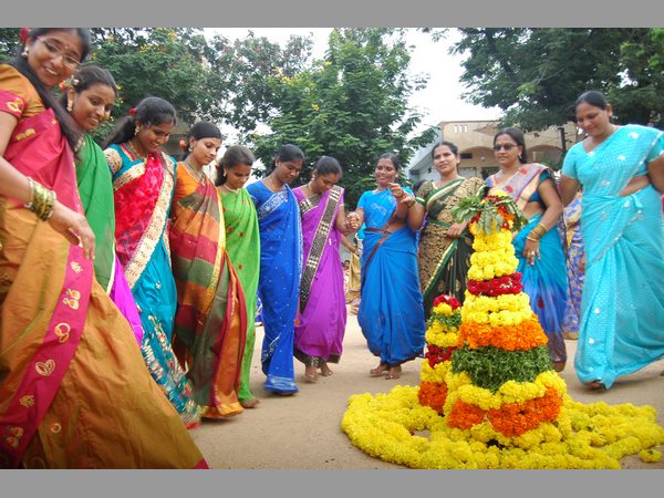 ఏ రోజు ఏ బతుకమ్మ: